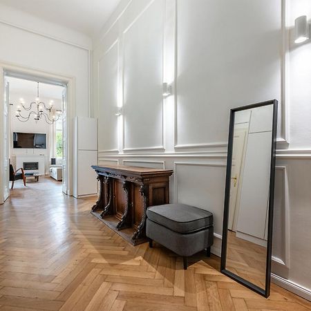 Andrassy 28, Next To Opera, Parking Apartment Budapest Exterior photo